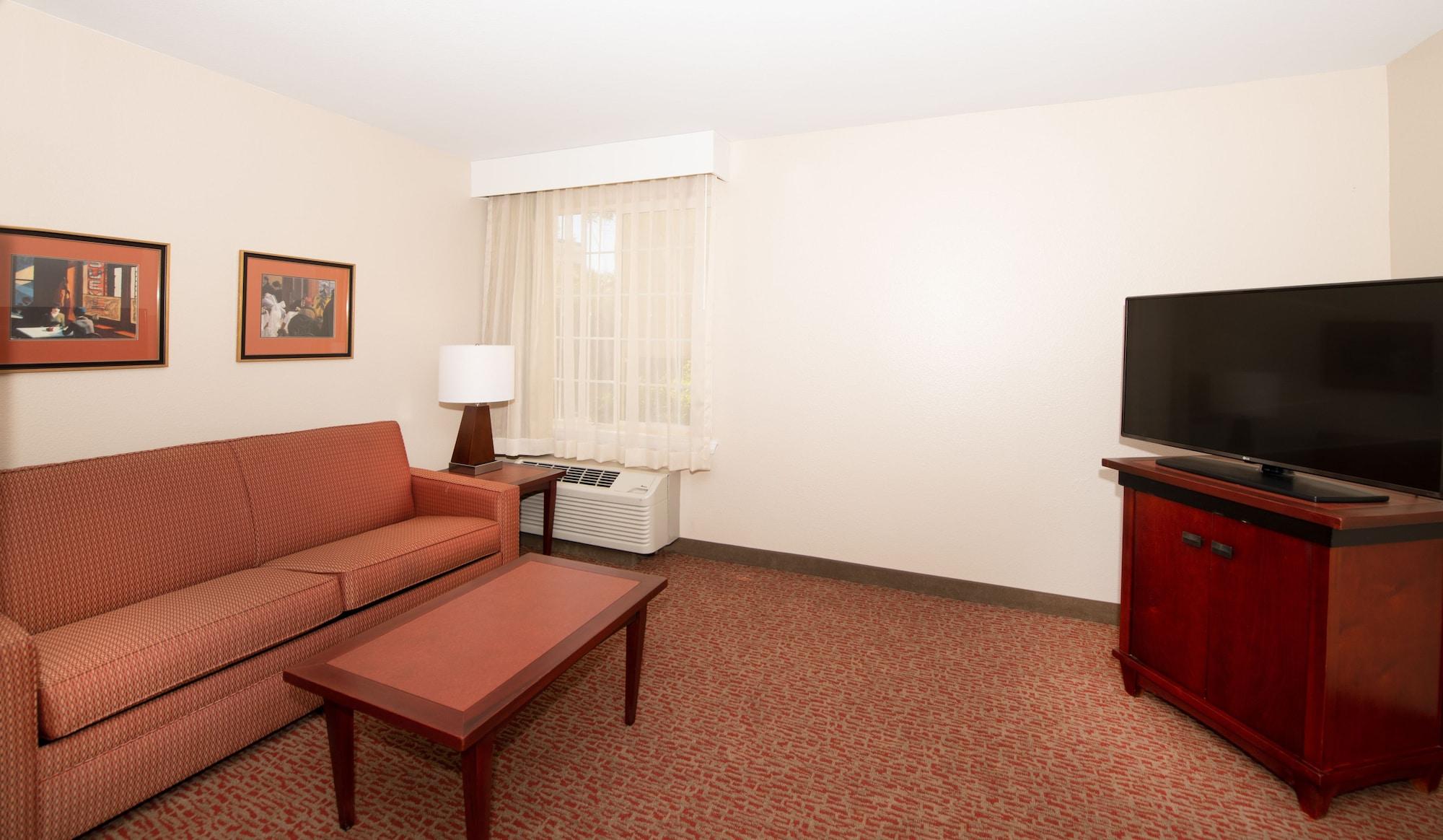 Larkspur Landing Extended Hotel 3*