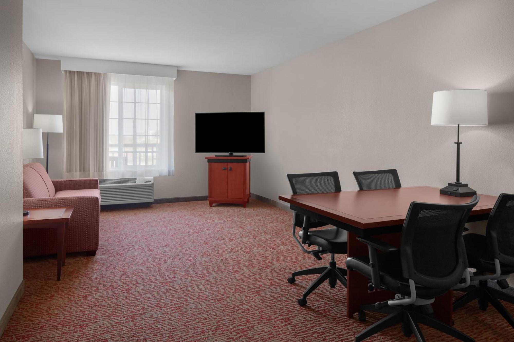 Larkspur Landing Extended Hotel