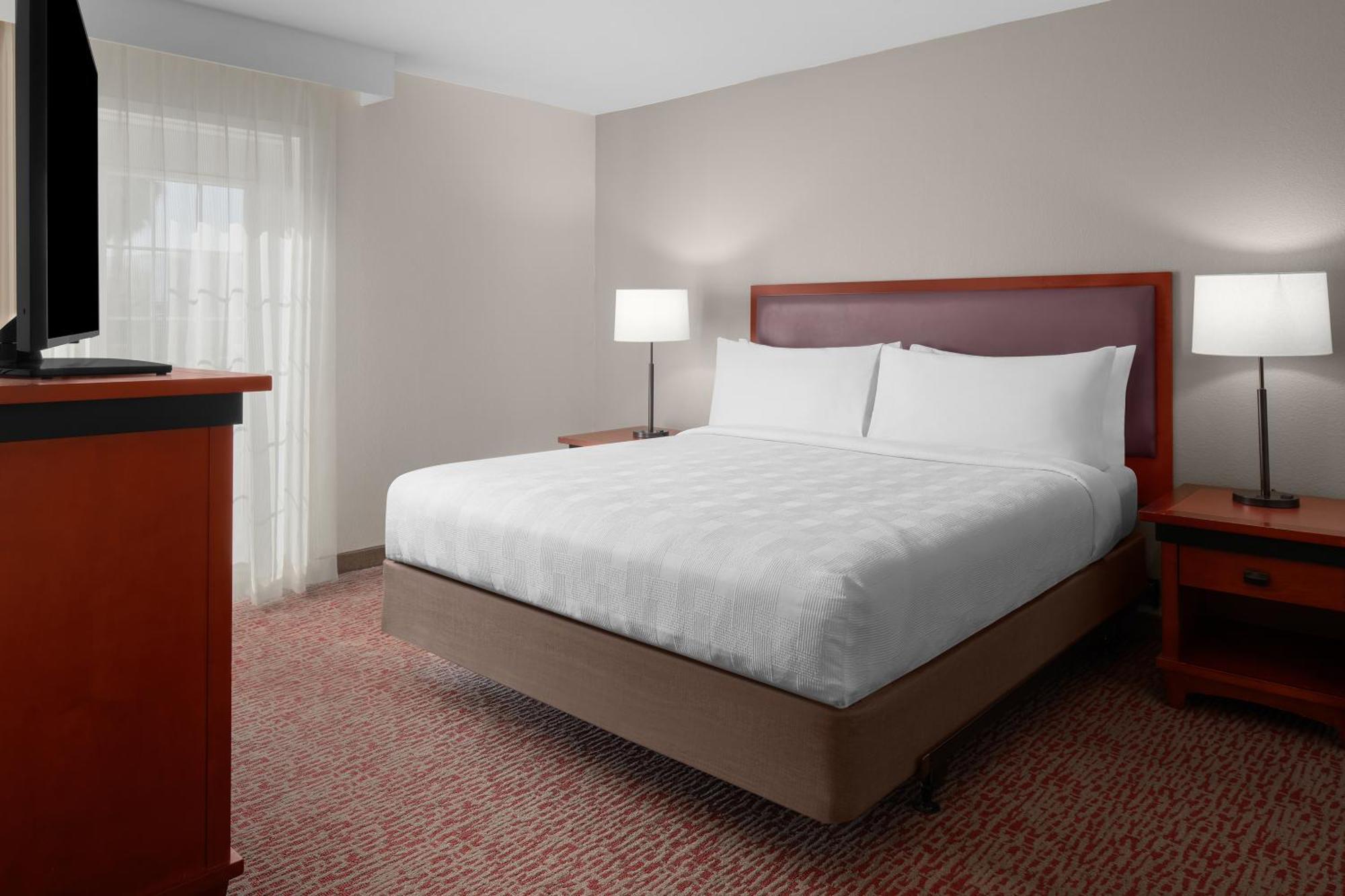 Larkspur Landing Extended Hotel 3*