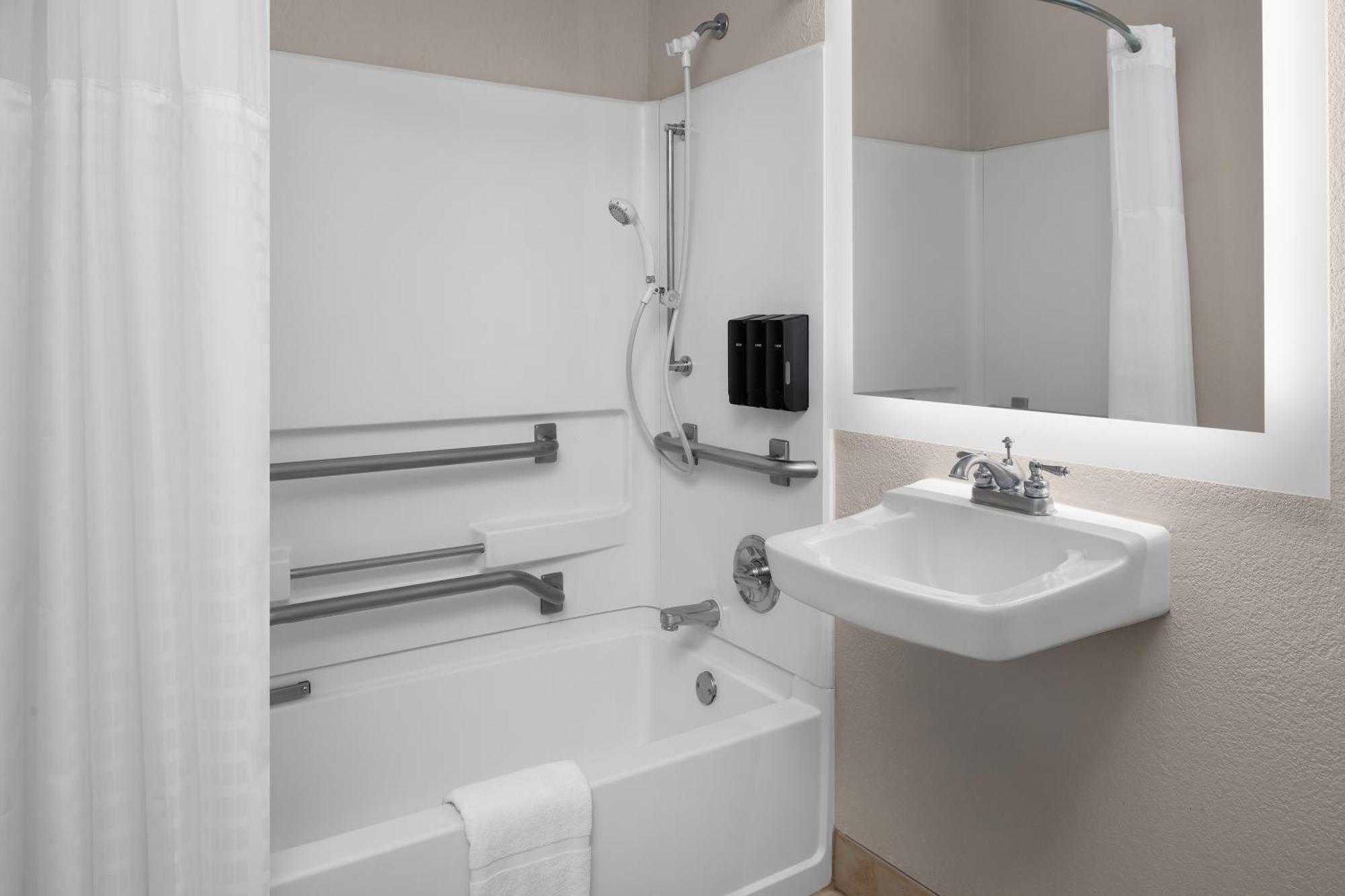 Hotel Larkspur Landing Extended 3*