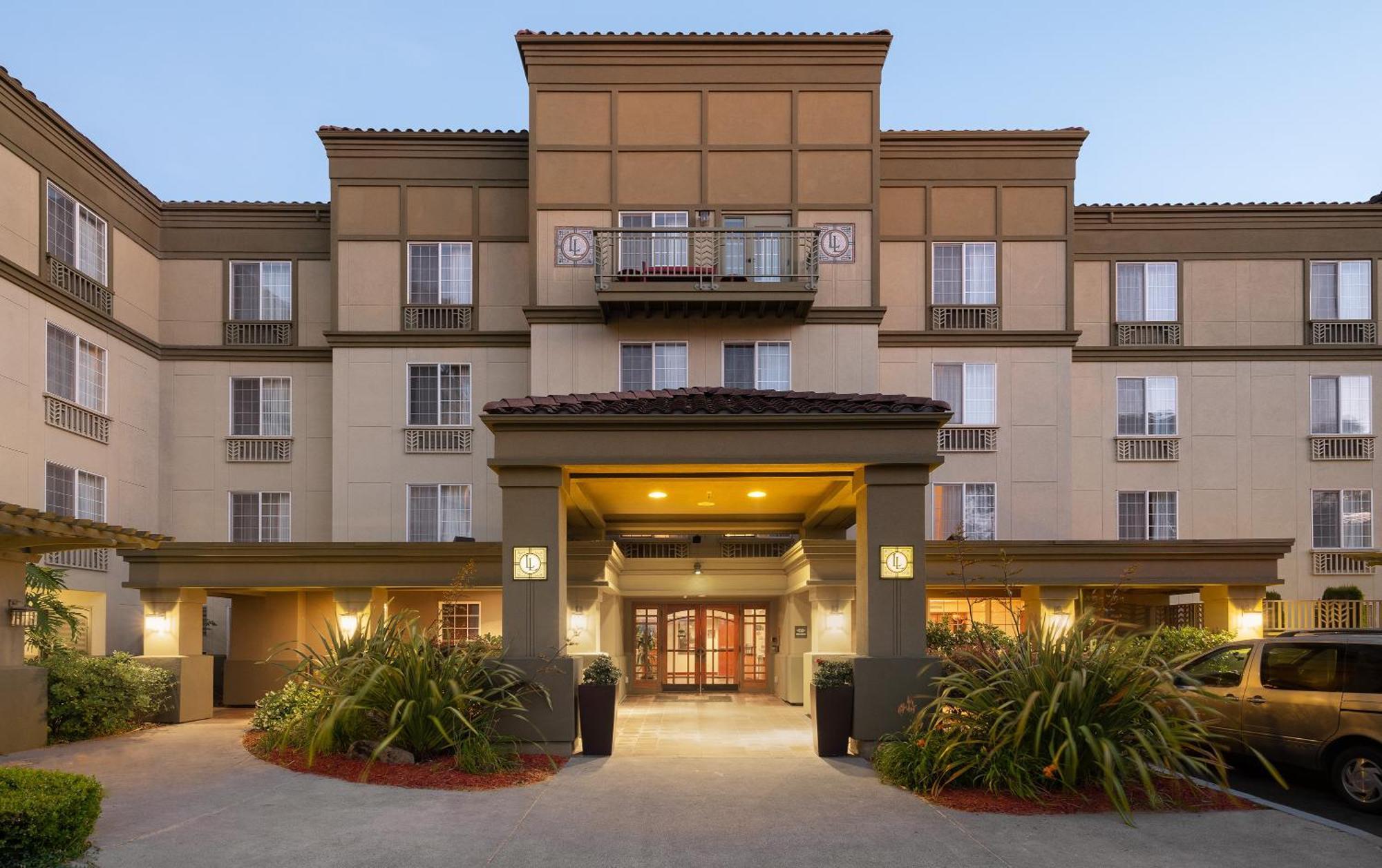 Larkspur Landing Extended Hotel 3*